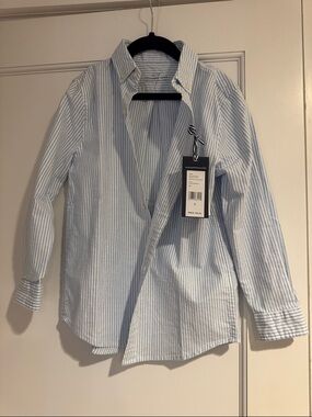 Vineyard Vines Blue and White Striped Oxford Shirt (NWT)